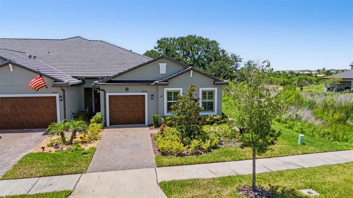 Property Slideshow image 1 of 85 | 32092 cannon rush dr, San Antonio, FL, 33576