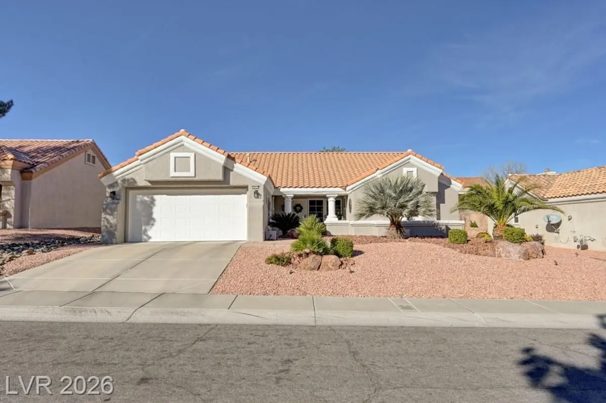 Property Slideshow image 1 of 38 | 2601 highvale dr, Las Vegas, NV, 89134