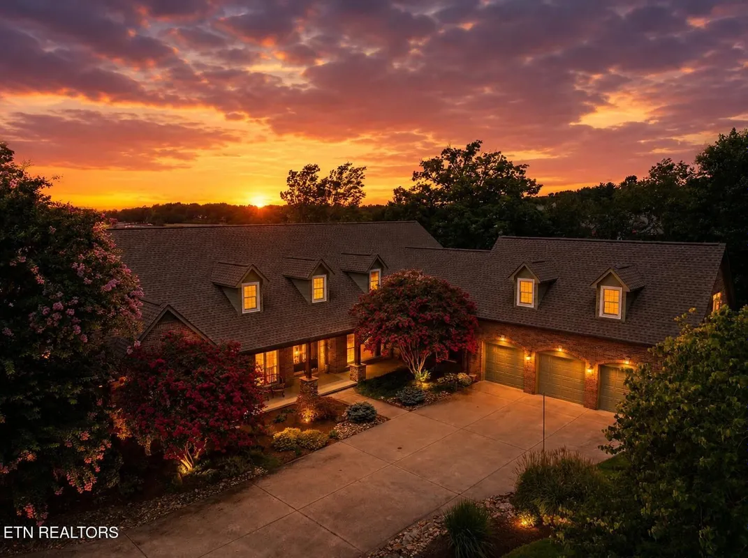 Property Slideshow image 1 of 60 | 16 milnor cir, Crossville, TN, 38558