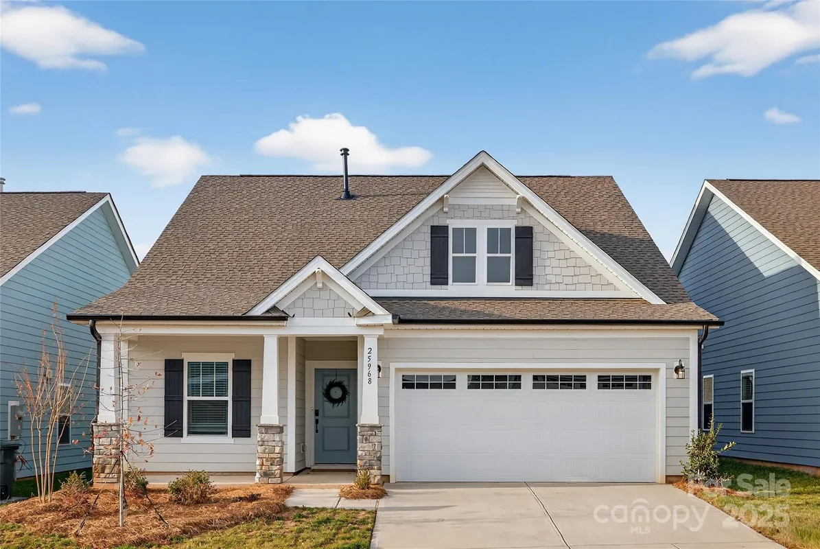Property Slideshow image 1 of 35 | 25968 appleyard ct # 1204, Lancaster, SC, 29720