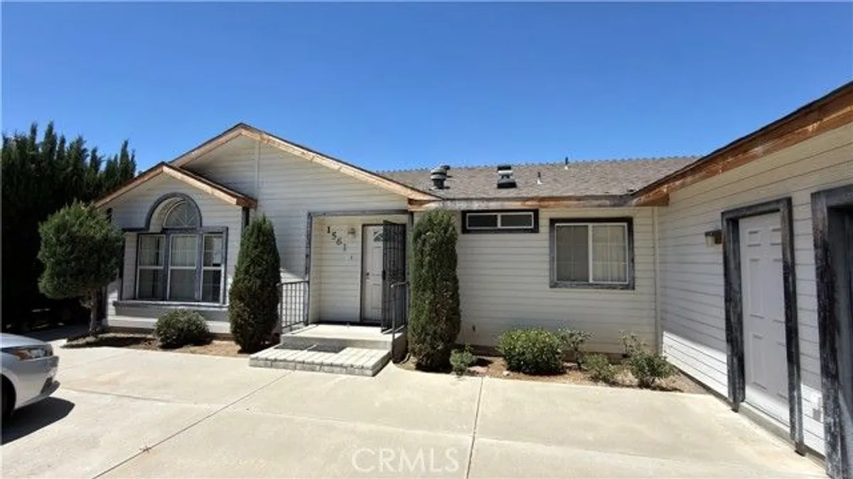 Property Slideshow image 1 of 17 | 1561 ailanthus dr, Hemet, CA, 92545