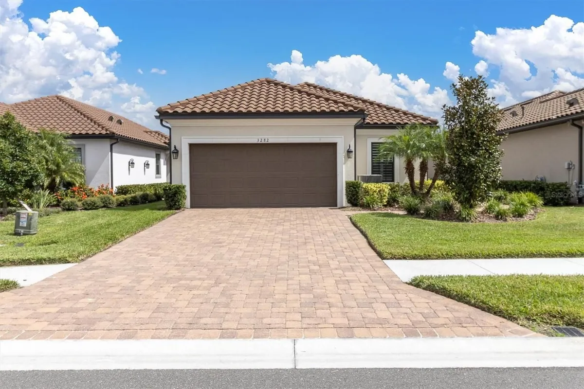 Property Slideshow image 1 of 38 | 3282 francoa dr, Odessa, FL, 33556