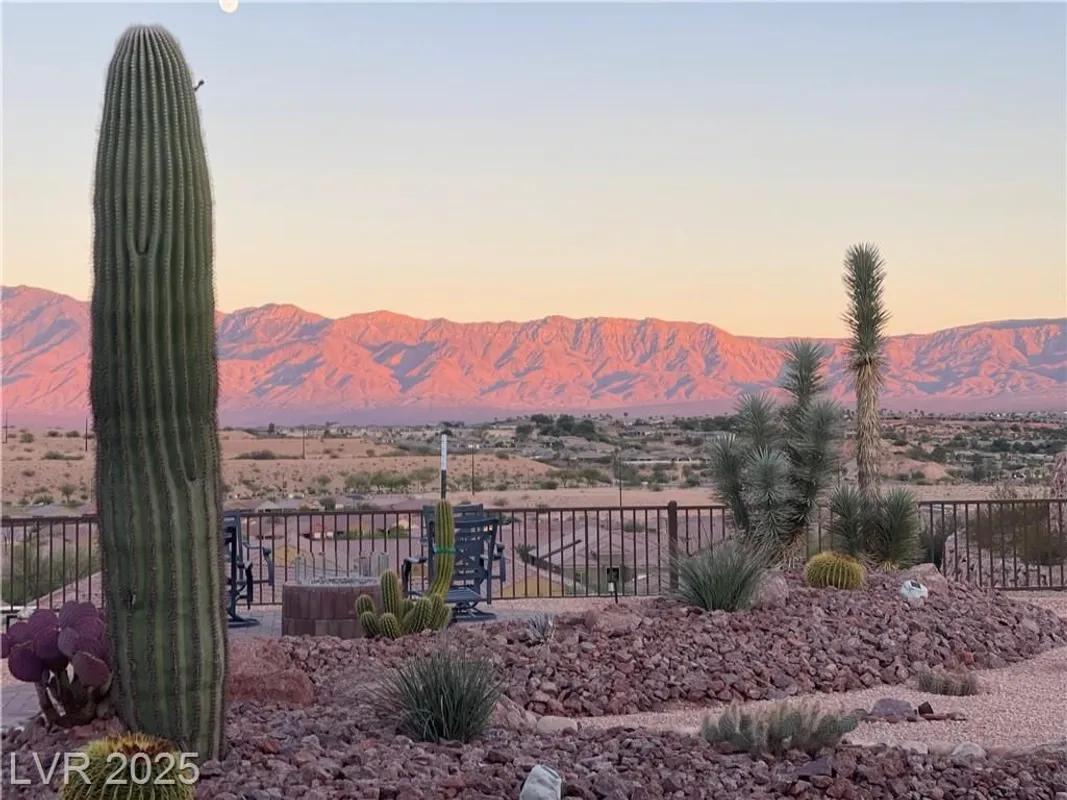 Property Slideshow image 1 of 67 | 986 buggy whip ct, Mesquite, NV, 89034