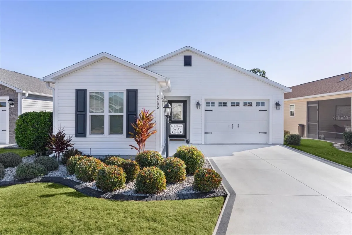 Property Slideshow image 1 of 48 | 5705 craft ct, The Villages, FL, 32163