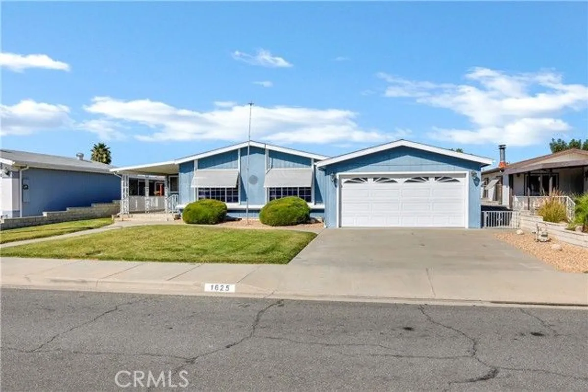 Property Slideshow image 1 of 41 | 1625 brentwood way, Hemet, CA, 92545