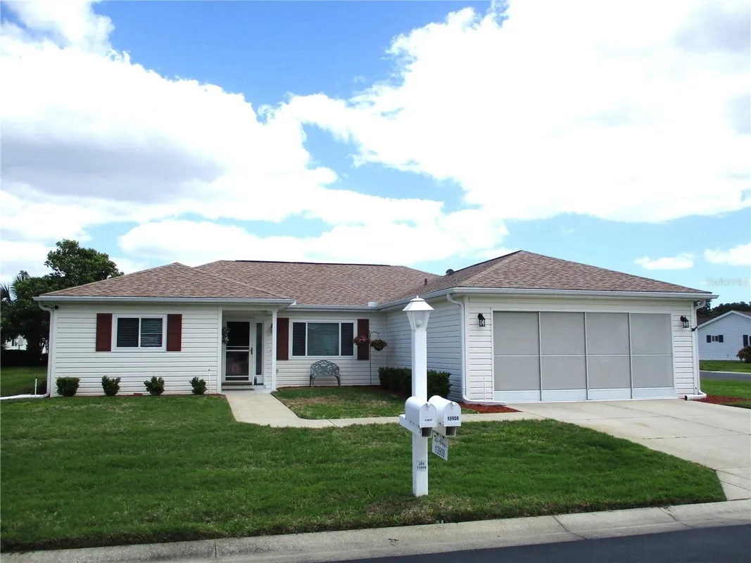 Property Slideshow image 1 of 76 | 13908 sw 114th cir, Dunnellon, FL, 34432