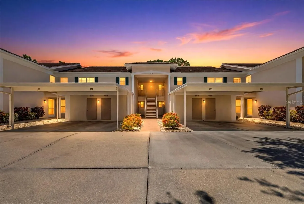 Property Slideshow image 1 of 51 | 813 montrose dr 102, Venice, FL, 34293