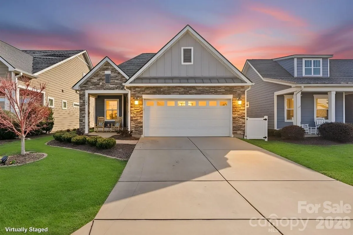 Property Slideshow image 1 of 48 | 5198 looking glass trl, Denver, NC, 28037
