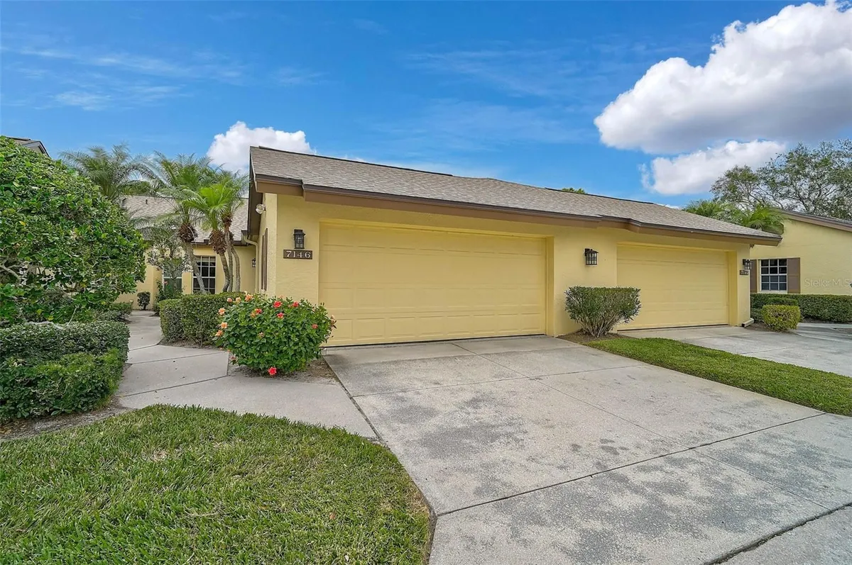 Property Slideshow image 1 of 50 | 7146 lakeside dr, Sarasota, FL, 34243