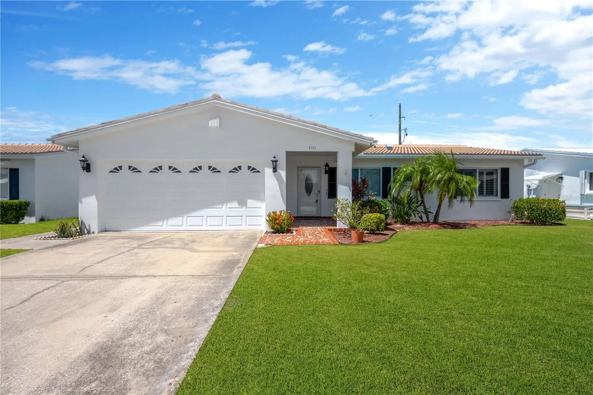 Property Slideshow image 1 of 57 | 4201 93rd ter, Pinellas Park, FL, 33782