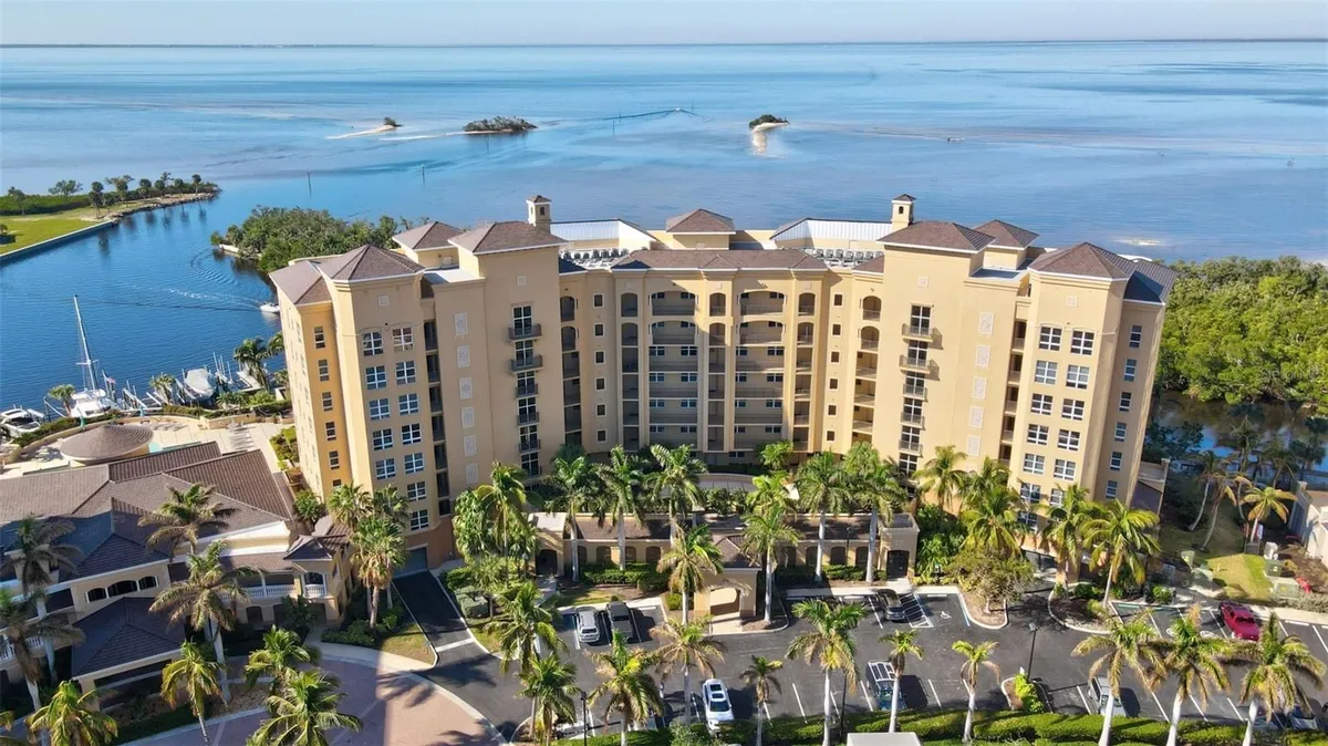 Property Slideshow image 1 of 71 | 3321 sunset key cir 204, Punta Gorda, FL, 33955
