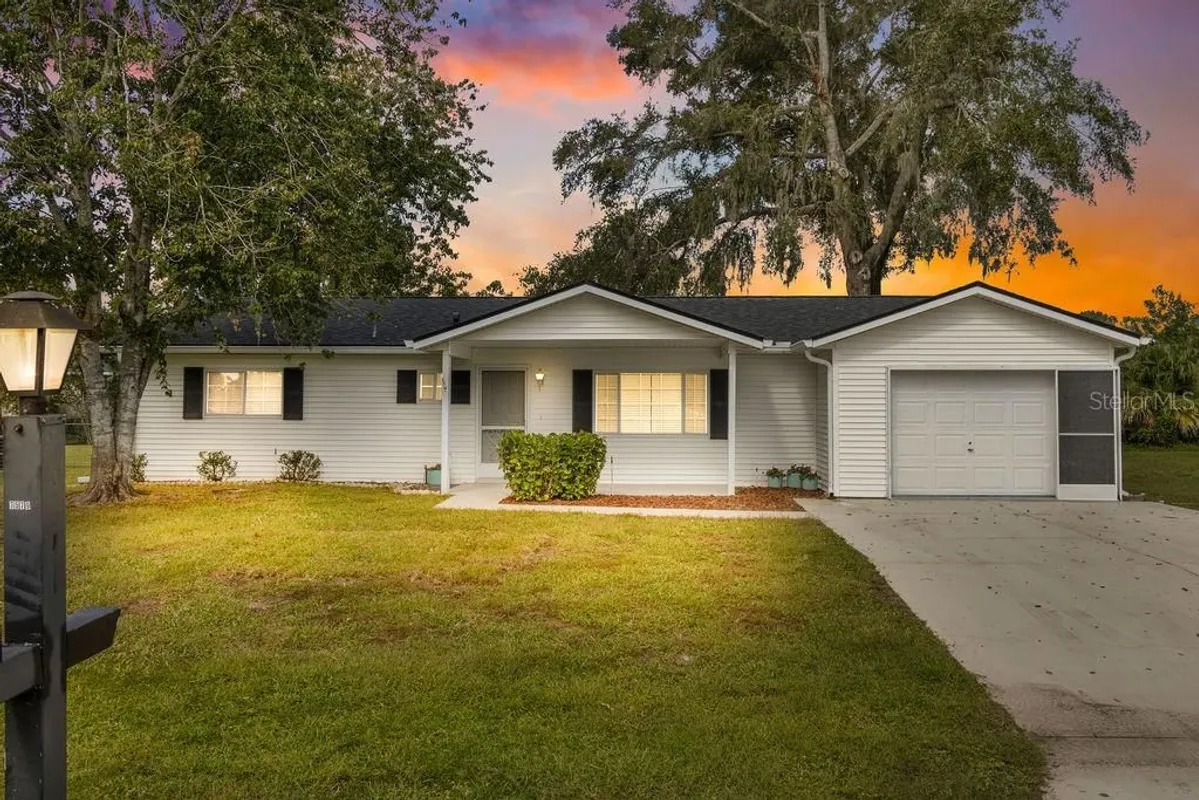 Property Slideshow image 1 of 33 | 7579 sw 108th pl, Ocala, FL, 34476