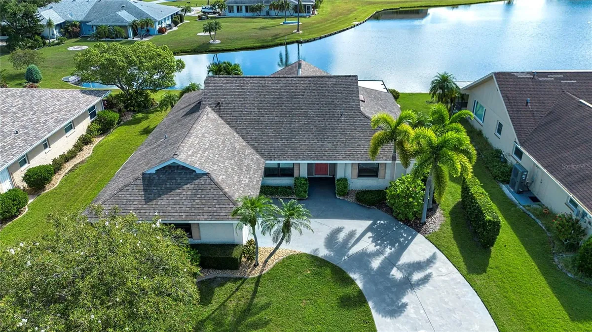 Property Slideshow image 1 of 77 | 1527 fort duquesna dr, Sun City Center, FL, 33573