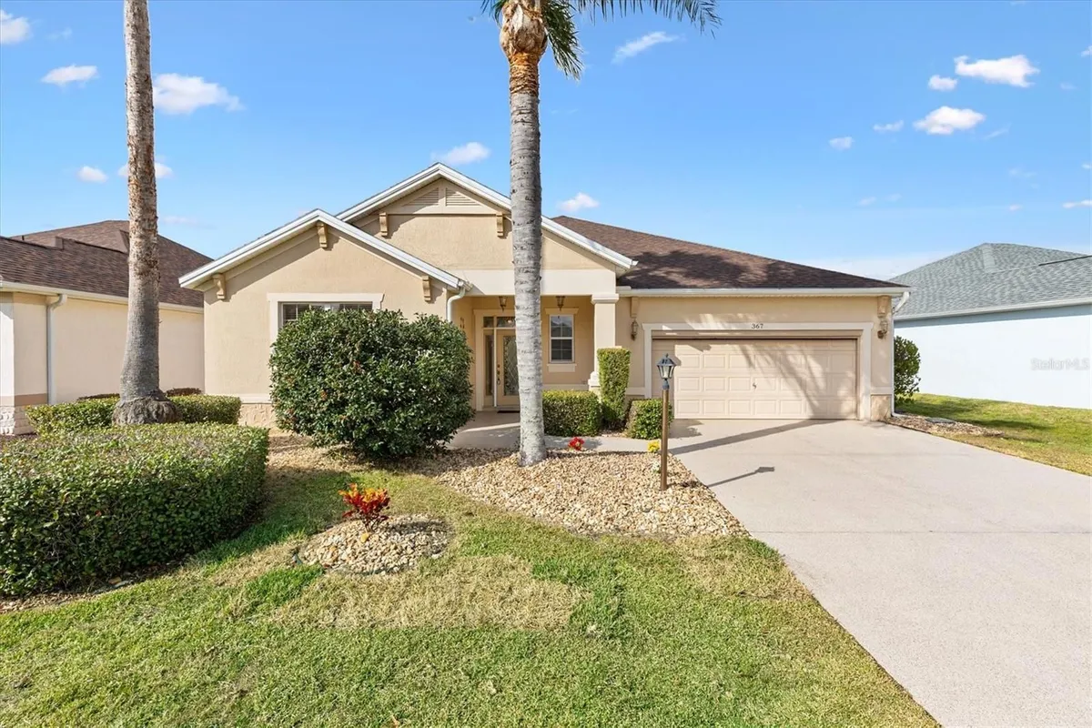 Property Slideshow image 1 of 33 | 367 troy loop, The Villages, FL, 32162
