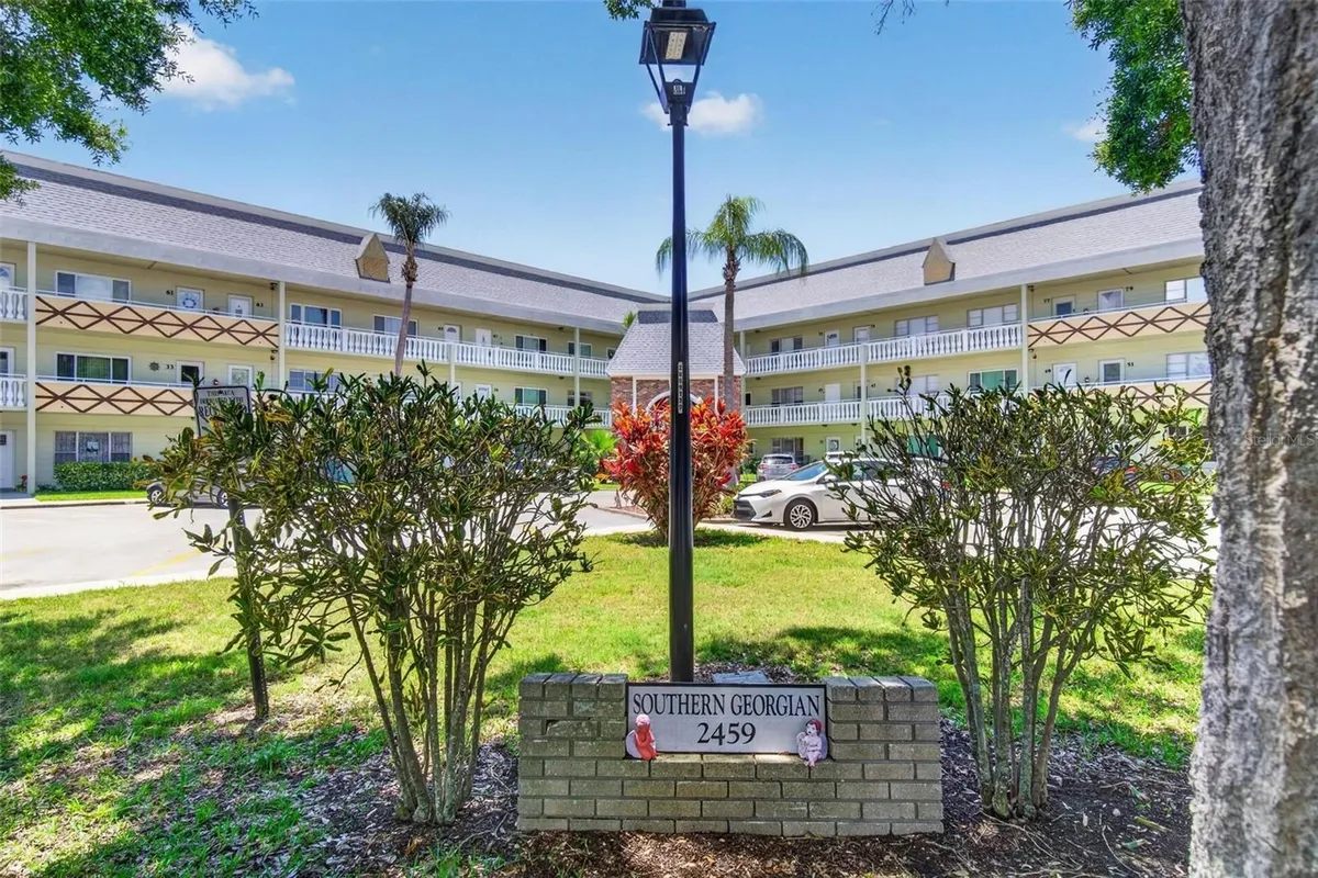 Property Slideshow image 1 of 41 | 2459 columbia dr 67, Clearwater, FL, 33763