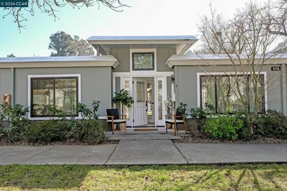 Property Slideshow image 1 of 28 | 1129 leisure ln 4, Walnut Creek, CA, 94595