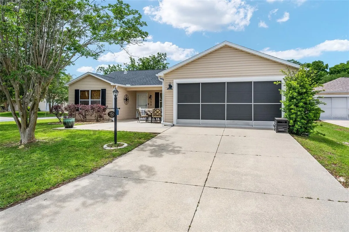 Property Slideshow image 1 of 62 | 750 eden pl, The Villages, FL, 32162