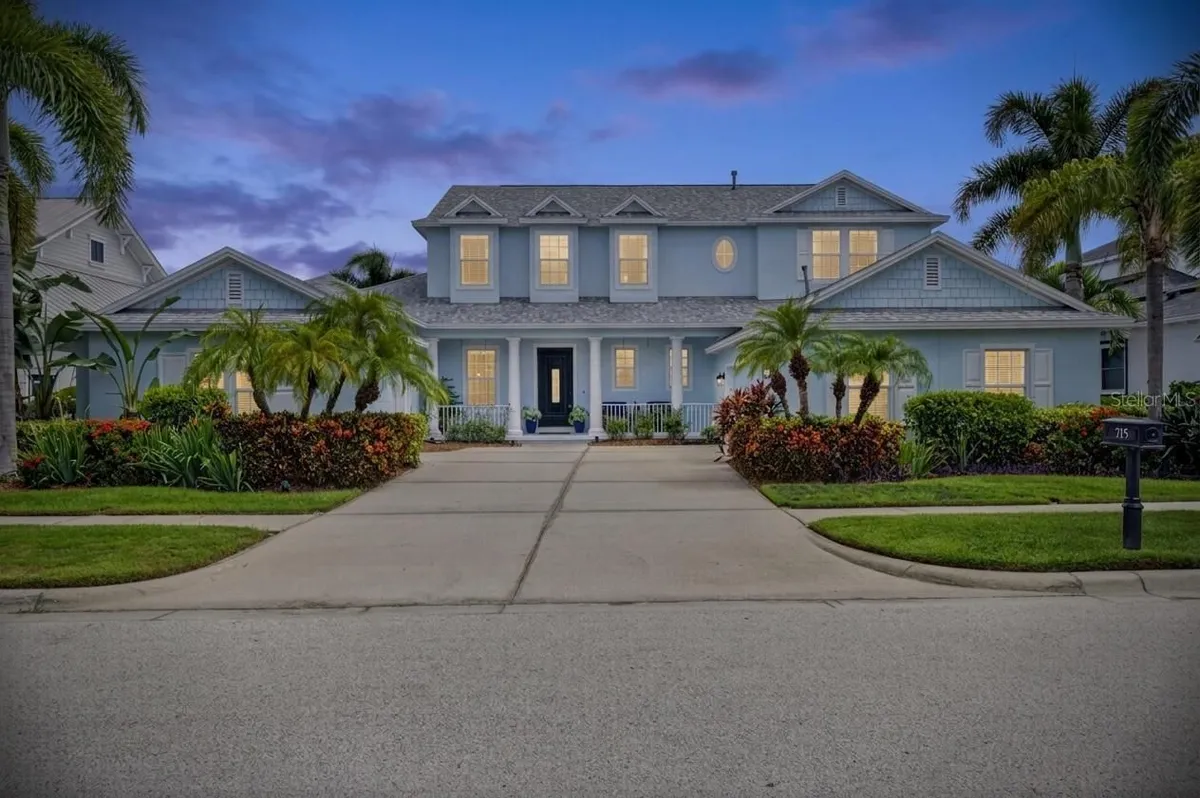 Property Slideshow image 1 of 100 | 715 islebay dr, Apollo Beach, FL, 33572