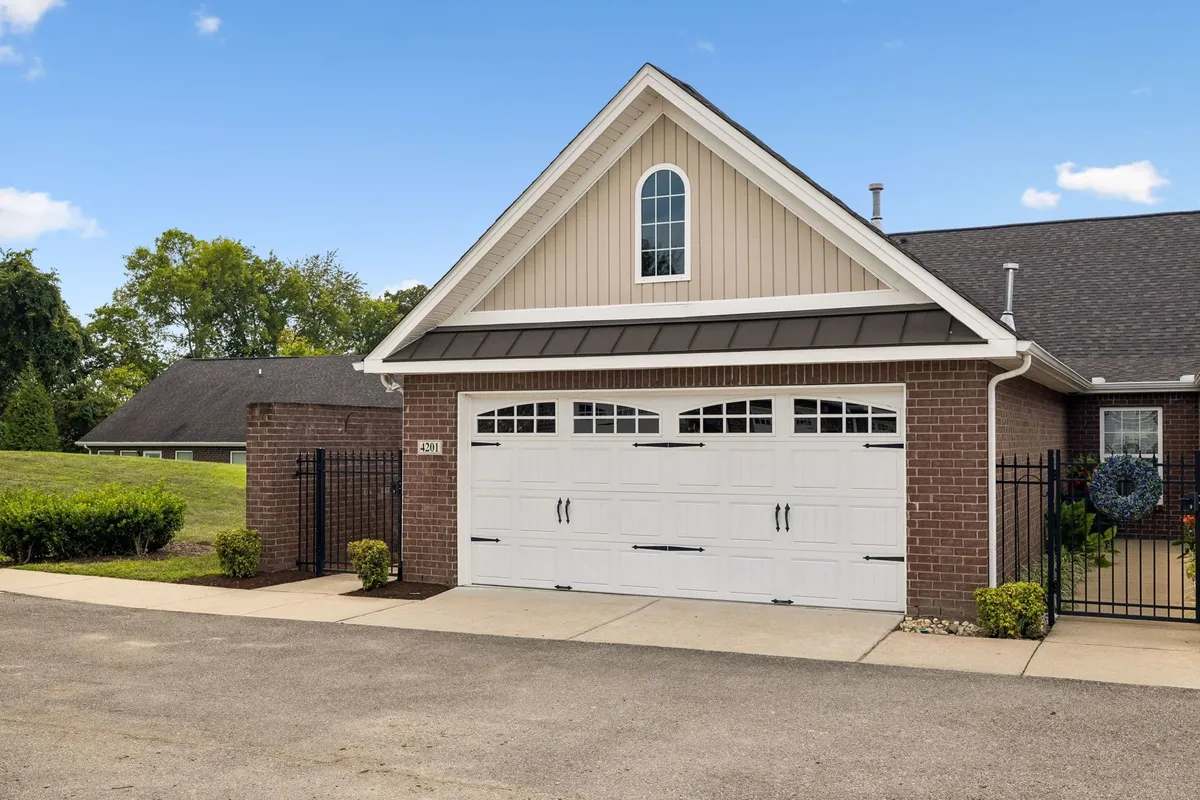 Property Slideshow image 1 of 63 | 395 devon chase hl 4201, Gallatin, TN, 37066