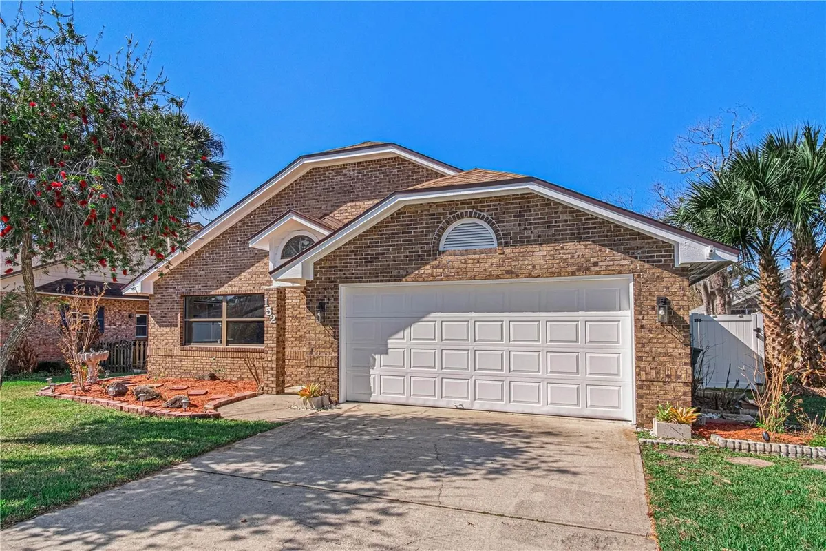 Property Slideshow image 1 of 29 | 152 loon ct, Daytona Beach, FL, 32119