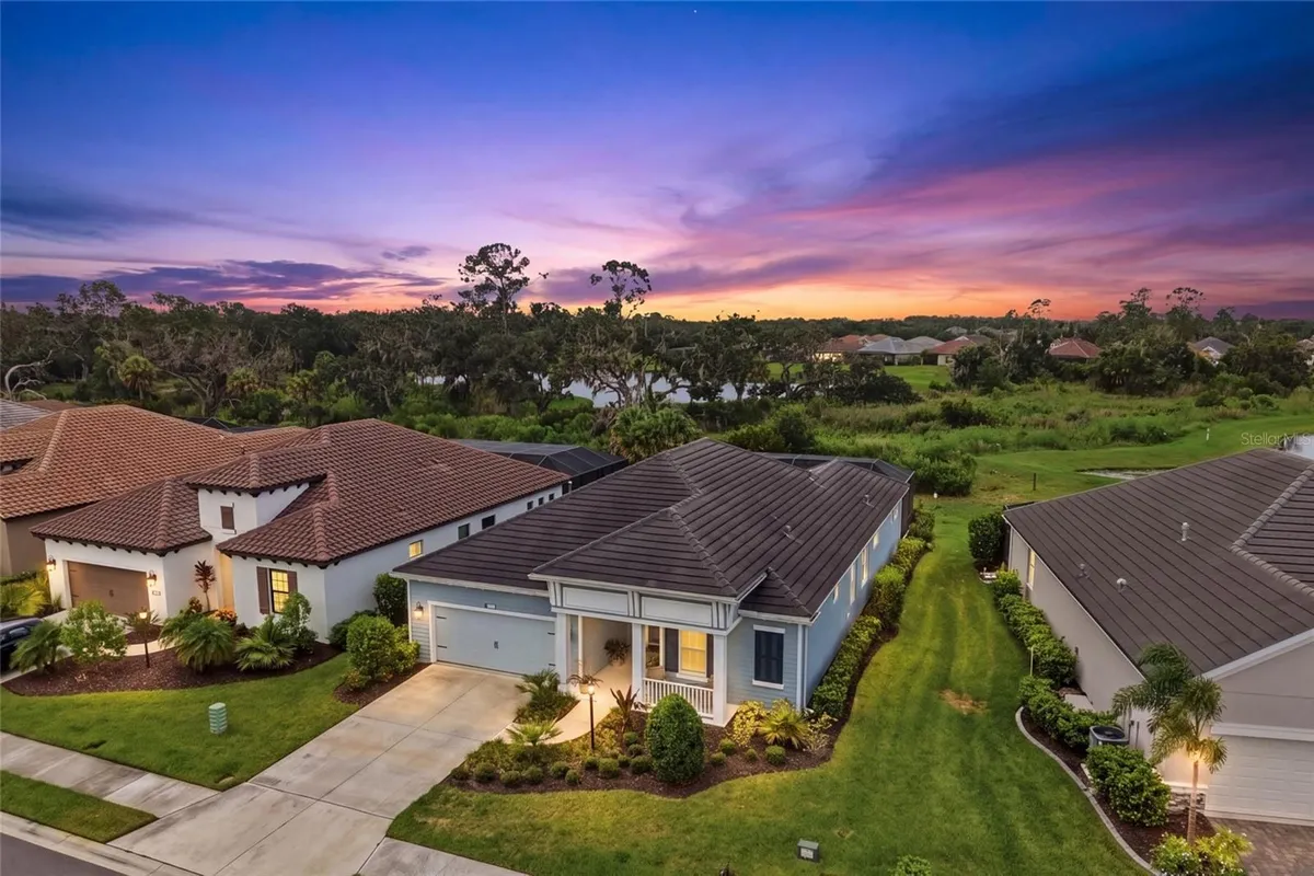 Property Slideshow image 1 of 73 | 12950 seasong ter, Bradenton, FL, 34211