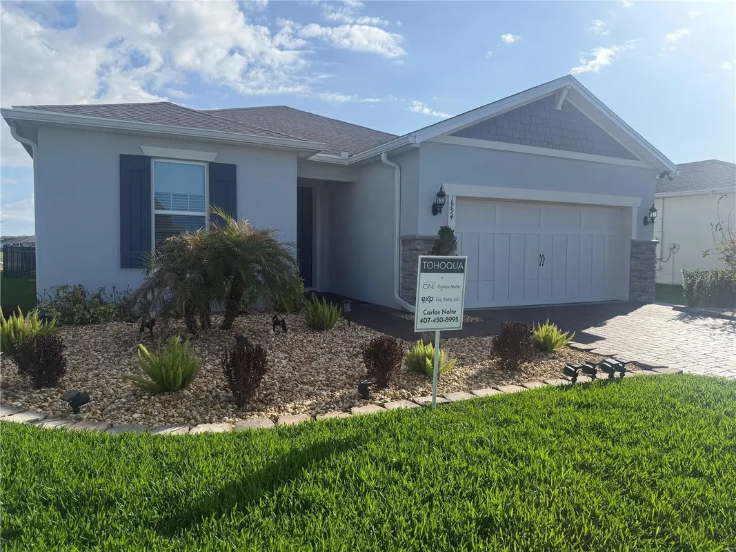 Property Slideshow image 1 of 32 | 1994 spring shower cir, Kissimmee, FL, 34744