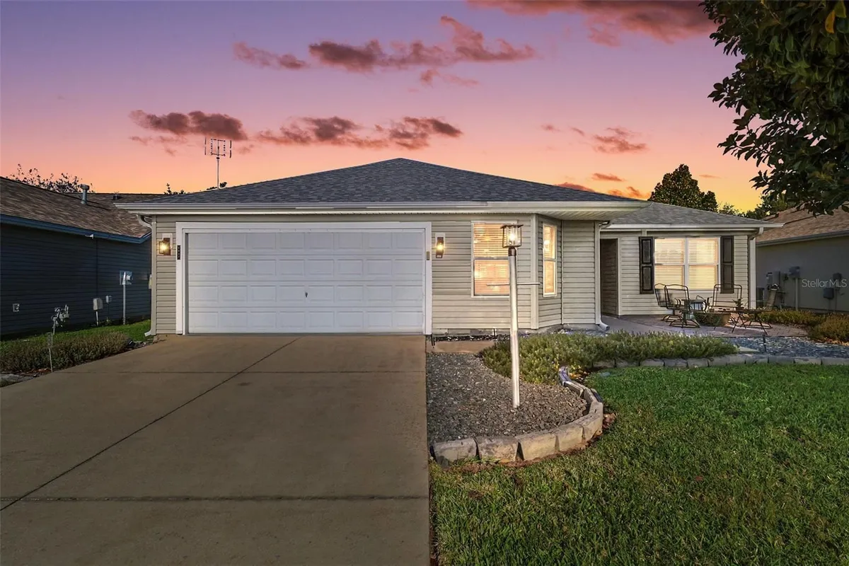 Property Slideshow image 1 of 36 | 1927 walden way, The Villages, FL, 32162