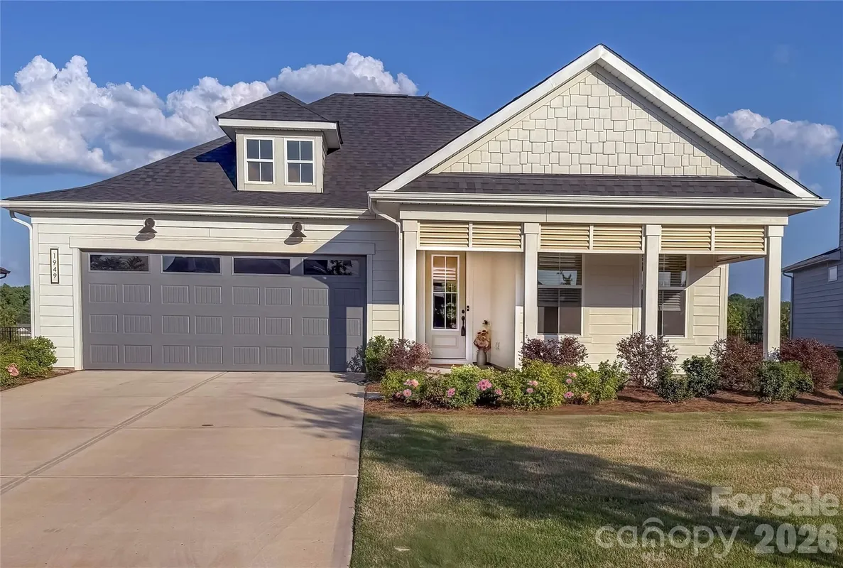 Property Slideshow image 1 of 33 | 1949 sparkling stream dr 86, Belmont, NC, 28012