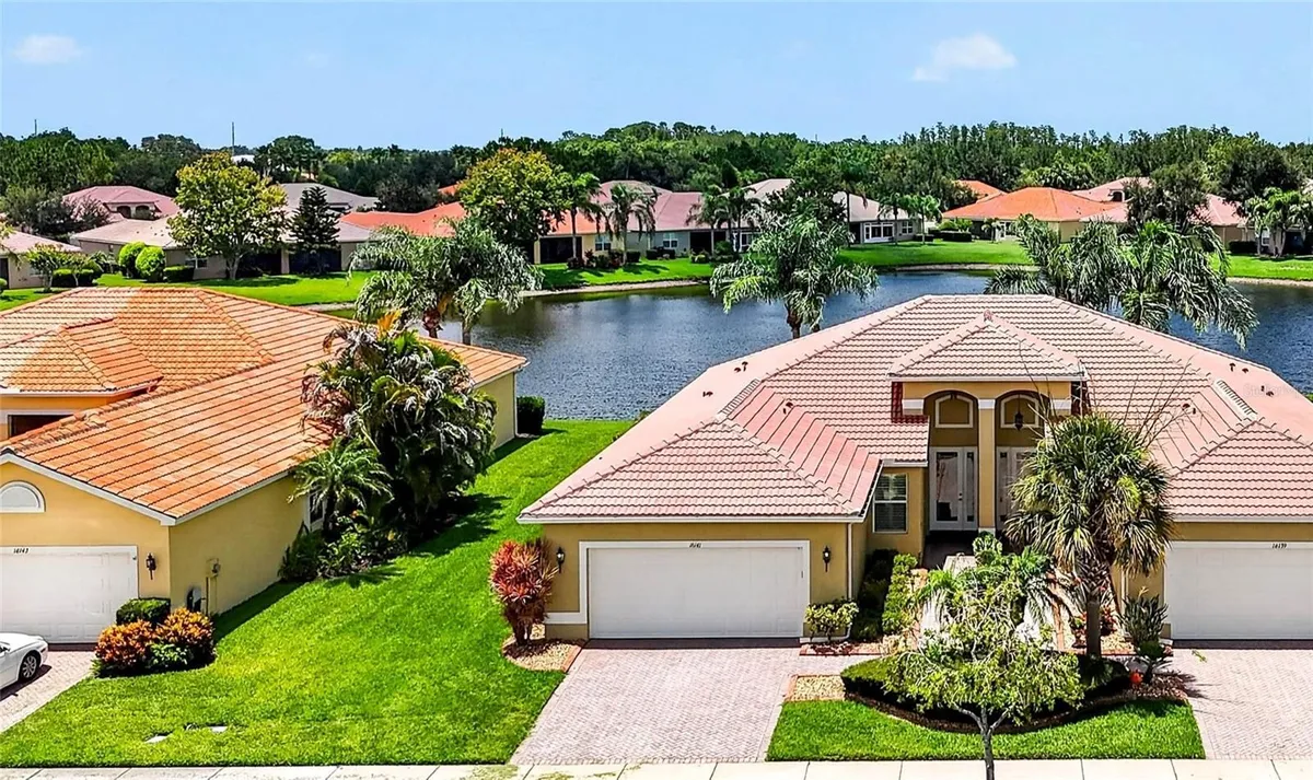 Property Slideshow image 1 of 60 | 16141 amethyst key dr drive, Wimauma, FL, 33598