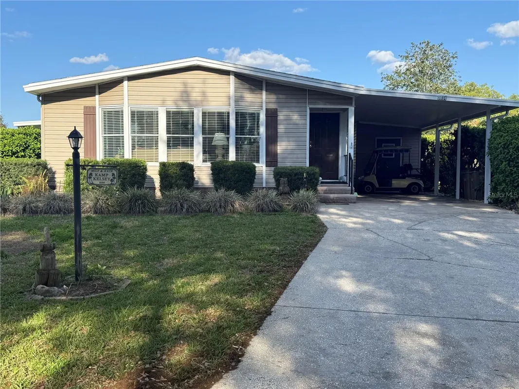 Property Slideshow image 1 of 52 | 5034 el destino dr, Leesburg, FL, 34748