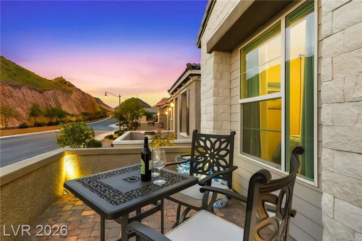 Property Slideshow image 1 of 86 | 80 tatahatso point st, Henderson, NV, 89011