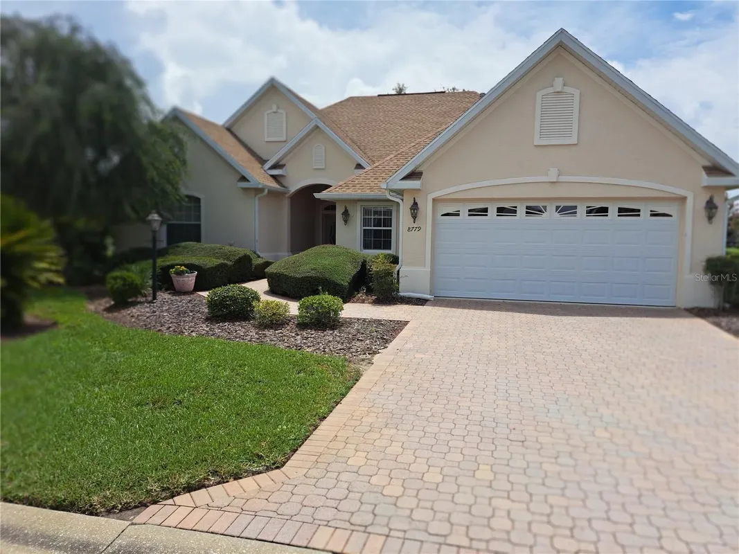Property Slideshow image 1 of 33 | 8779 sw 83rd cir, Ocala, FL, 34481
