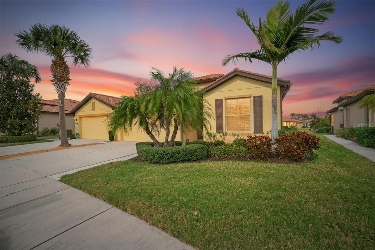 Property Slideshow image 1 of 80 | 5455 sunset falls dr, Apollo Beach, FL, 33572