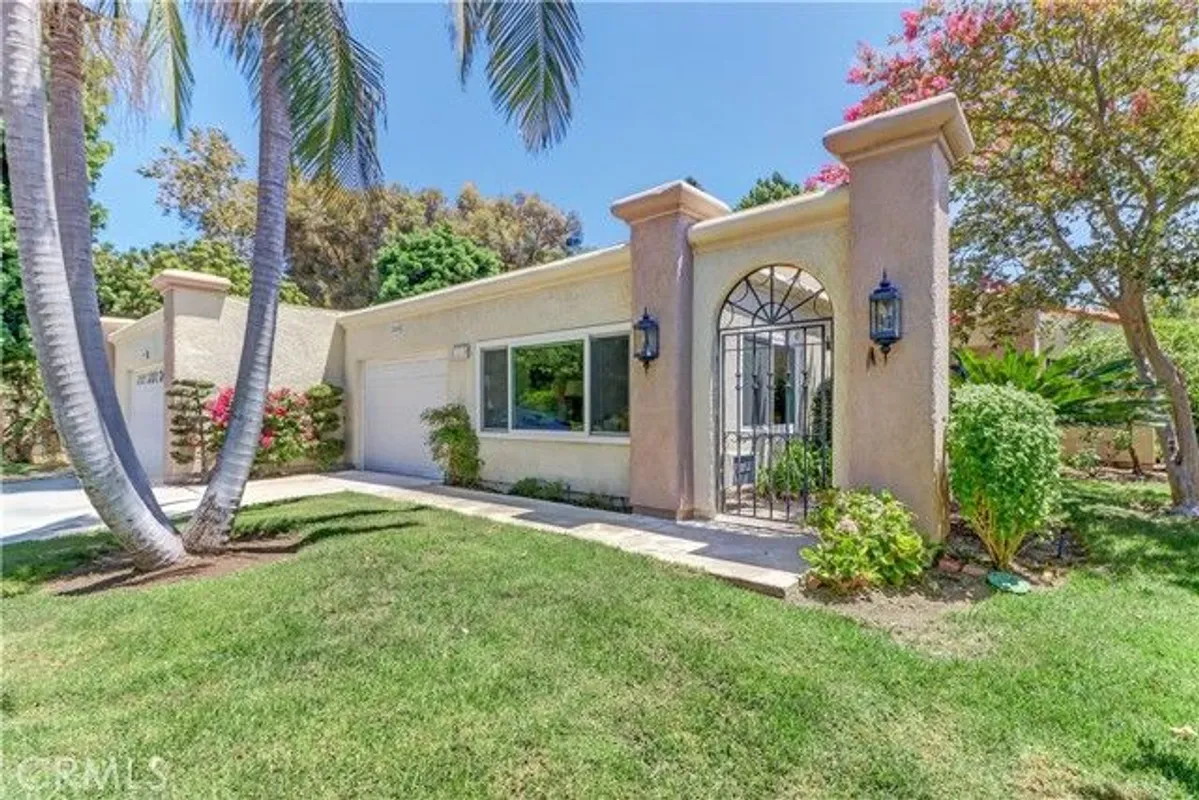 Property Slideshow image 1 of 39 | 3524 bahia blanca b, Laguna Woods, CA, 92637