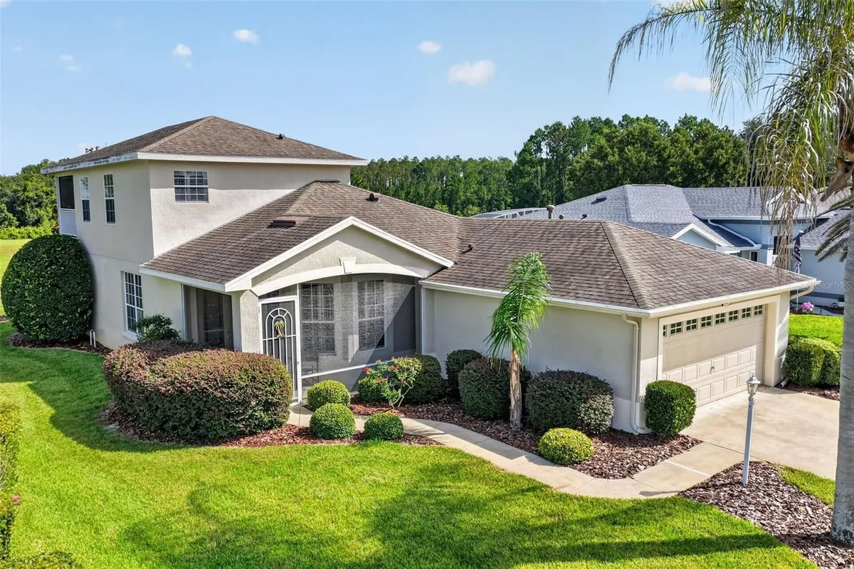 Property Slideshow image 1 of 64 | 5401 sir churchill dr, Leesburg, FL, 34748