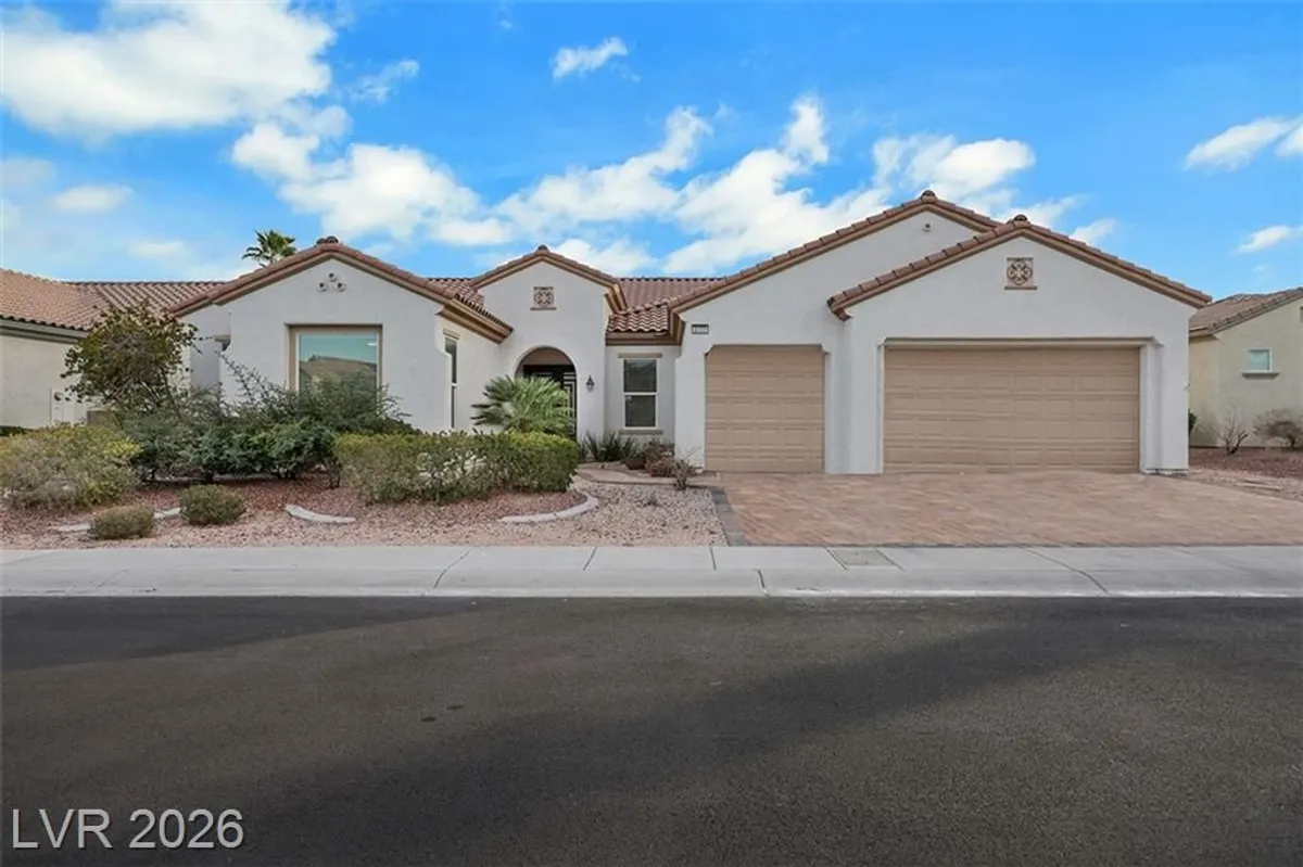 Property Slideshow image 1 of 49 | 2377 chester heights ct, Henderson, NV, 89052