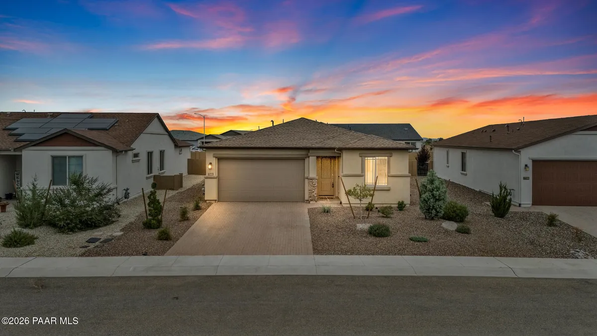 Property Slideshow image 1 of 42 | 7688 e turnberry dr, Prescott Valley, AZ, 86315
