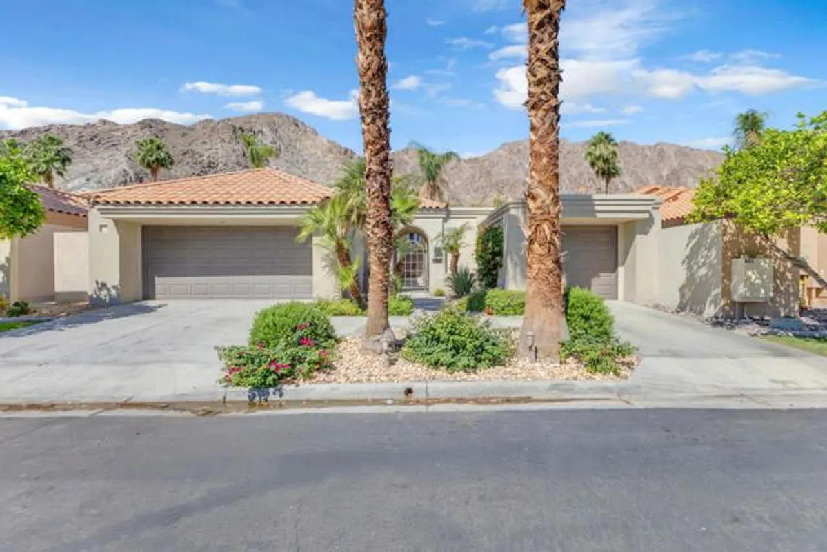 Property Slideshow image 1 of 70 | 55015 riviera, La Quinta, CA, 92253