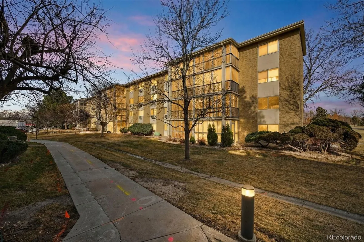 Property Slideshow image 1 of 26 | 3124 s wheeling way apt 212, Aurora, CO, 80014