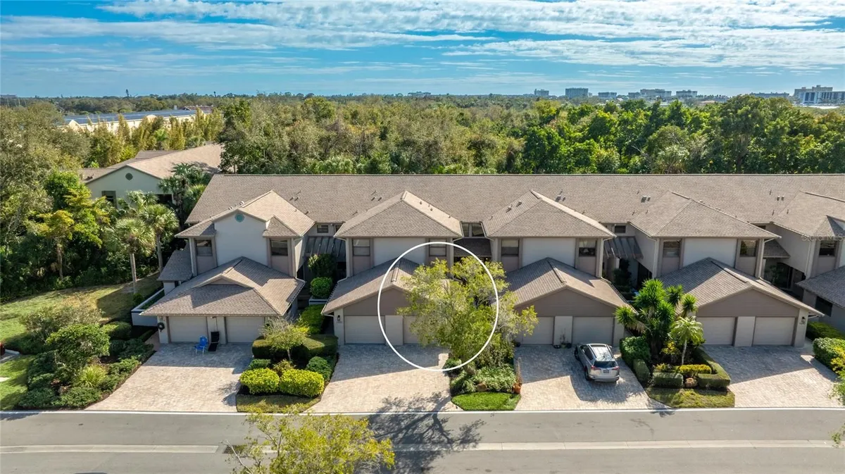 Property Slideshow image 1 of 57 | 1648 starling dr # 202, Sarasota, FL, 34231