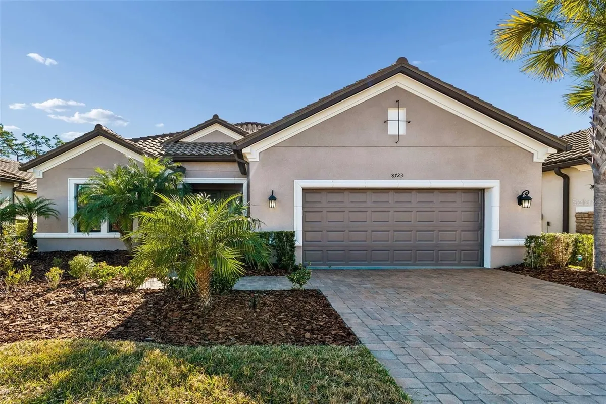 Property Slideshow image 1 of 83 | 8723 sorano villa dr, Tampa, FL, 33647