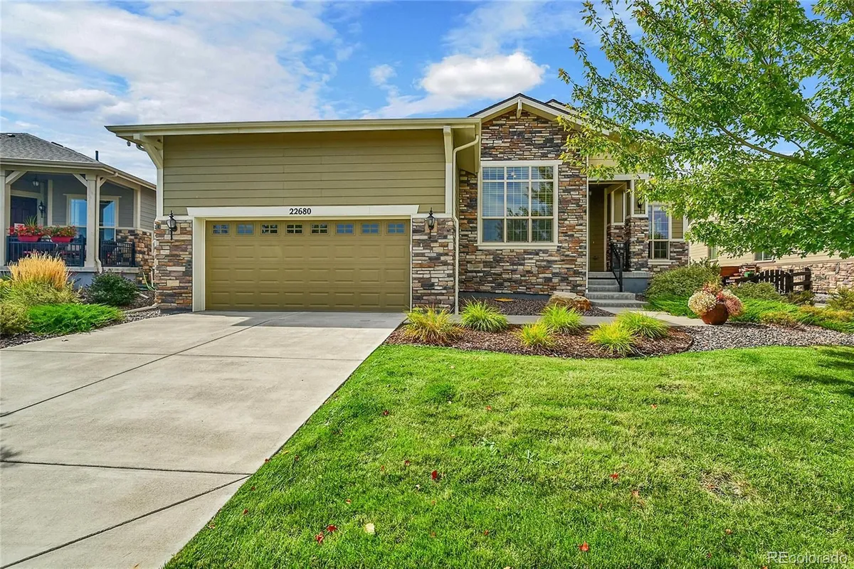 Property Slideshow image 1 of 40 | 22680 e eads cir, Aurora, CO, 80016