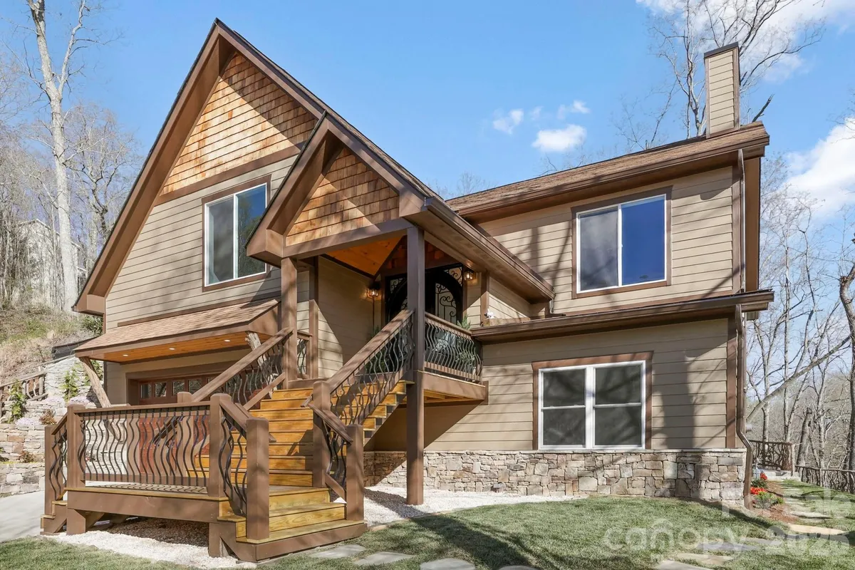 Property Slideshow image 1 of 37 | 162 preserve ct, Hendersonville, NC, 28791