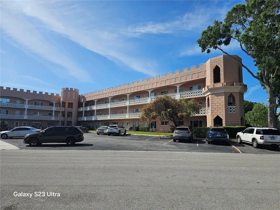 Property Slideshow image 1 of 62 | 2457 ecuadorian way 75, Clearwater, FL, 33763