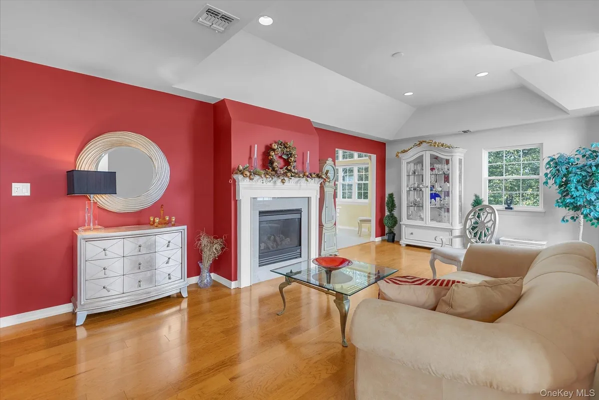 Property Slideshow image 1 of 22 | 4006 saint andrews ave, Riverhead, NY, 11901