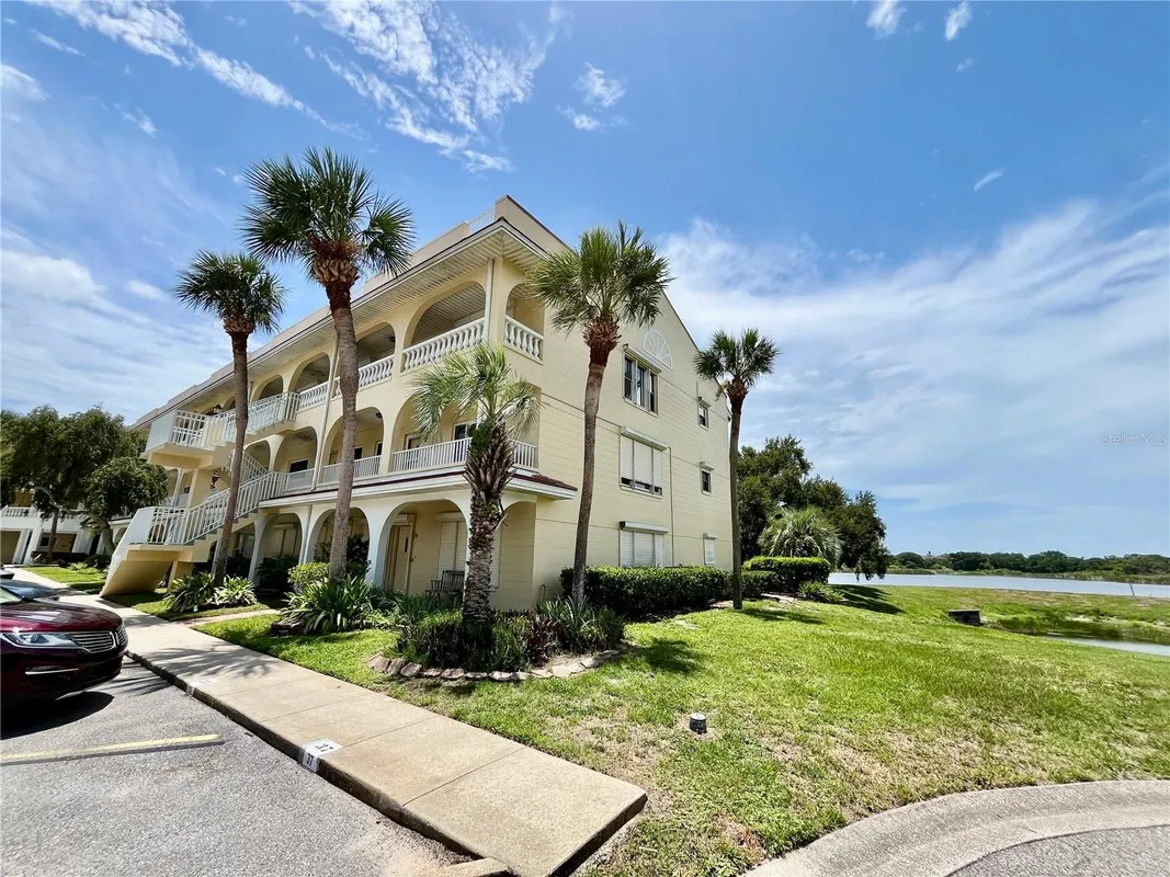 Property Slideshow image 1 of 60 | 2223 philippine dr 9, Clearwater, FL, 33763