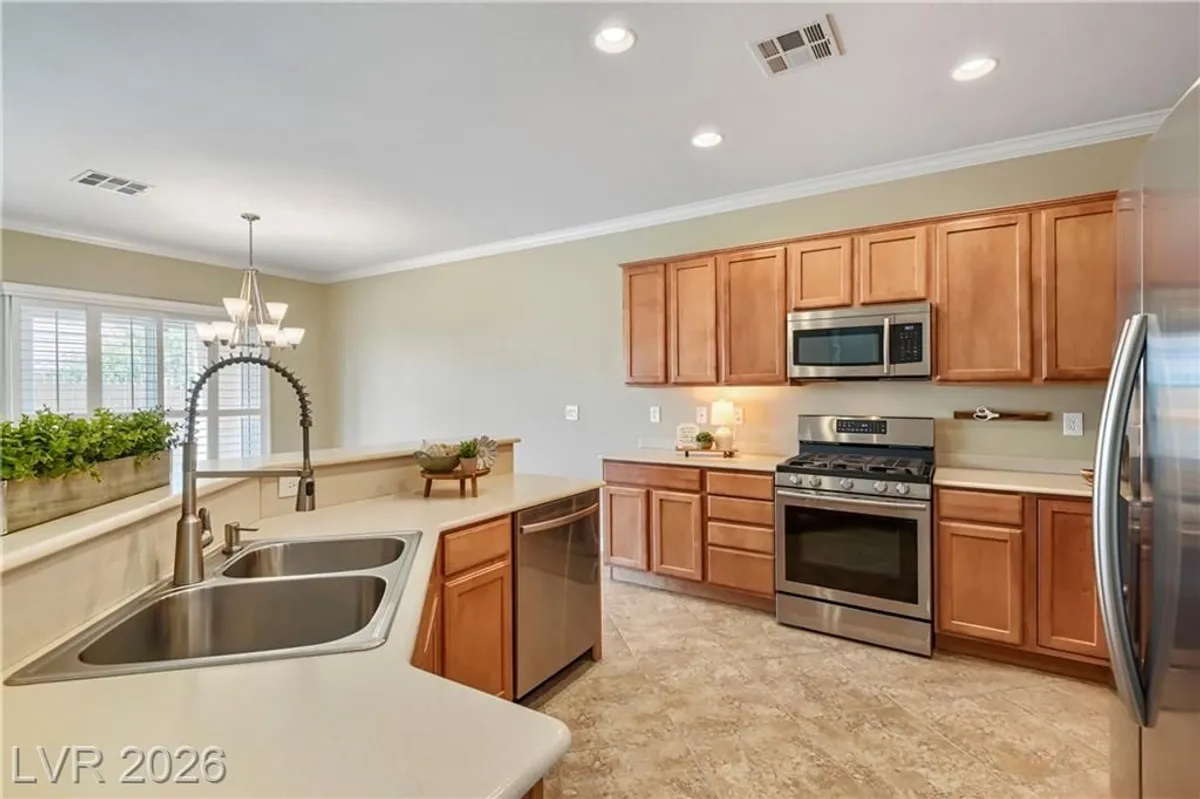 Property Slideshow image 1 of 41 | 2371 mourning warbler ave, North Las Vegas, NV, 89084