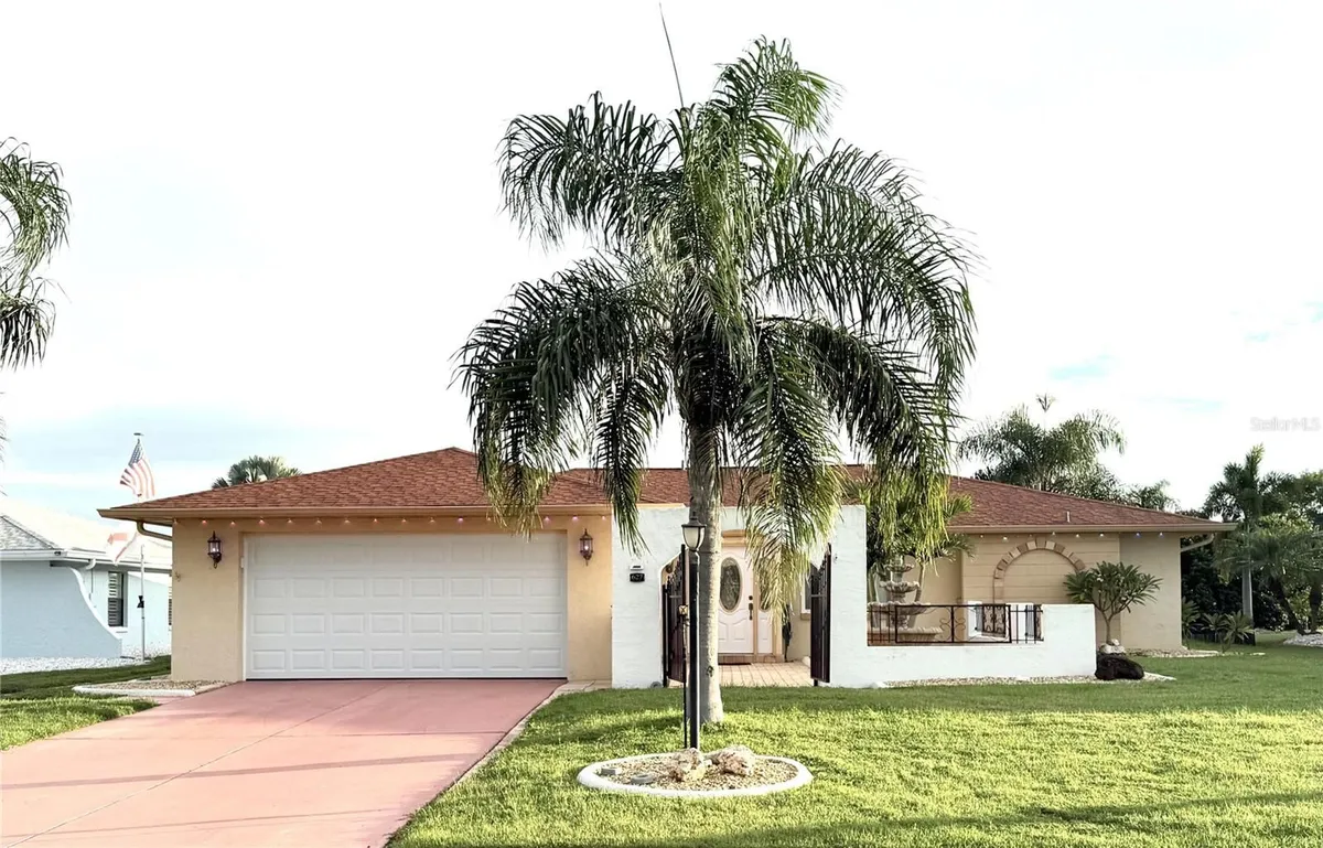 Property Slideshow image 1 of 39 | 627 fort duquesna dr, Sun City Center, FL, 33573