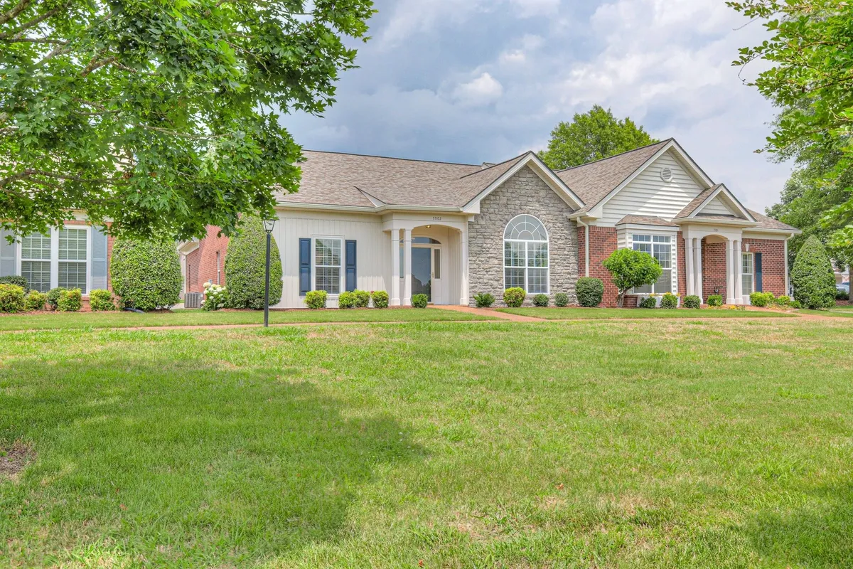 Property Slideshow image 1 of 38 | 7002 sunrise cir, Franklin, TN, 37067