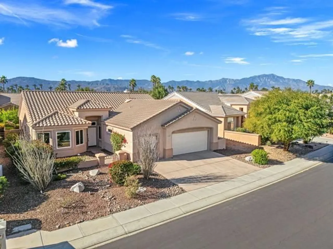 Property Slideshow image 1 of 39 | 37271 turnberry isle dr, Palm Desert, CA, 92211